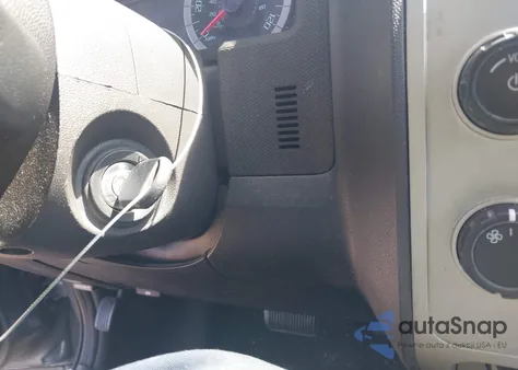 2010 Ford Escape Xlt from USA, damaged, VIN 1FMCU0D75AKB56335